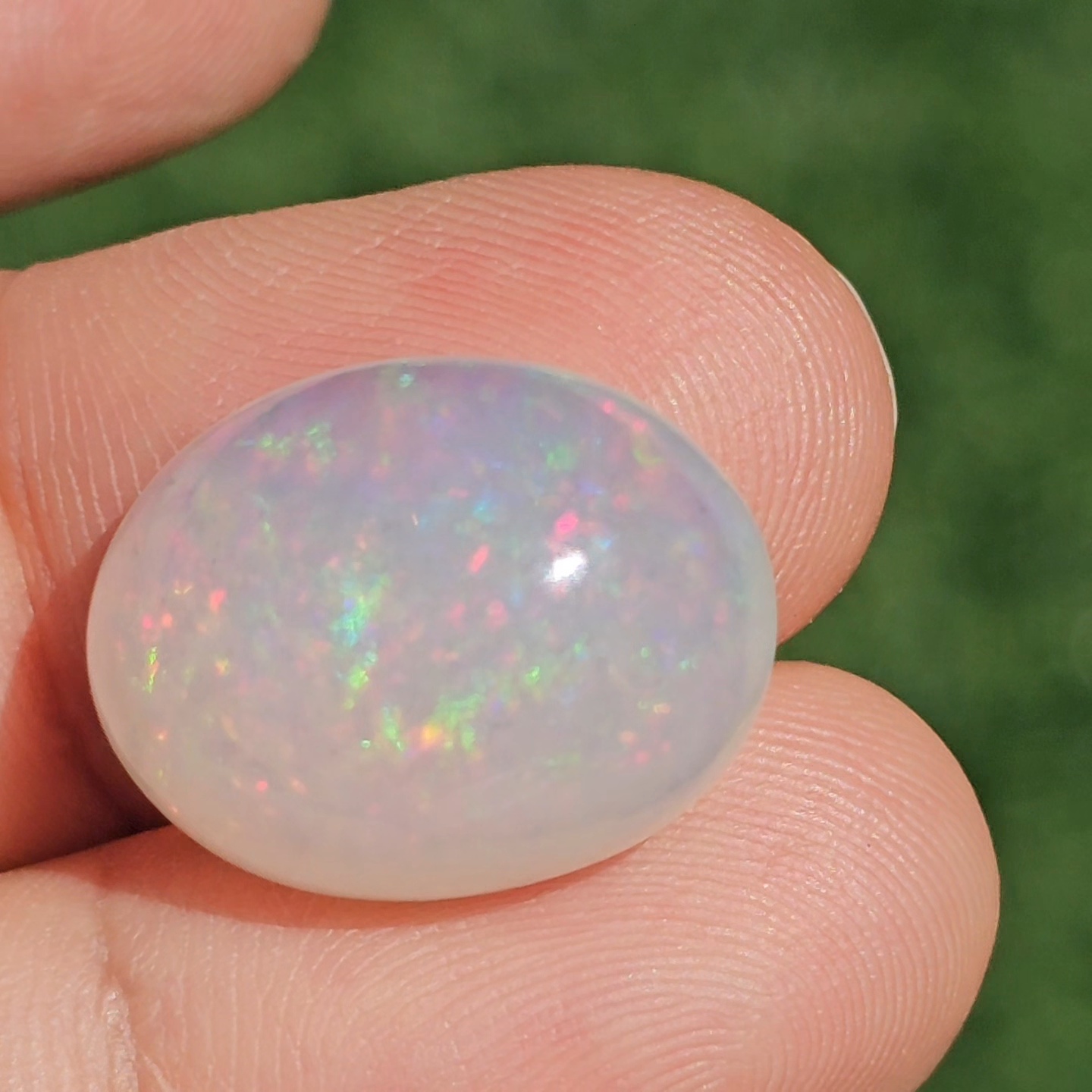 พลอย ไวท์ โอปอล White Opal 12.20 กะรัต (Cts.) พลอยแท้ อัญมณีมงคลประจําวันเกิด เครื่องประดับพลอย