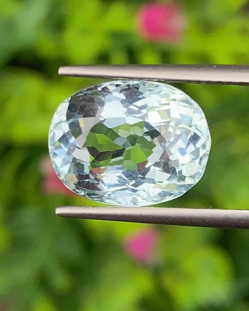 พลอย อความารีน Aquamarine 5.87 กะรัต (Cts.) พลอยแท้ อัญมณีมงคลประจําวันเกิด เครื่องประดับพลอย