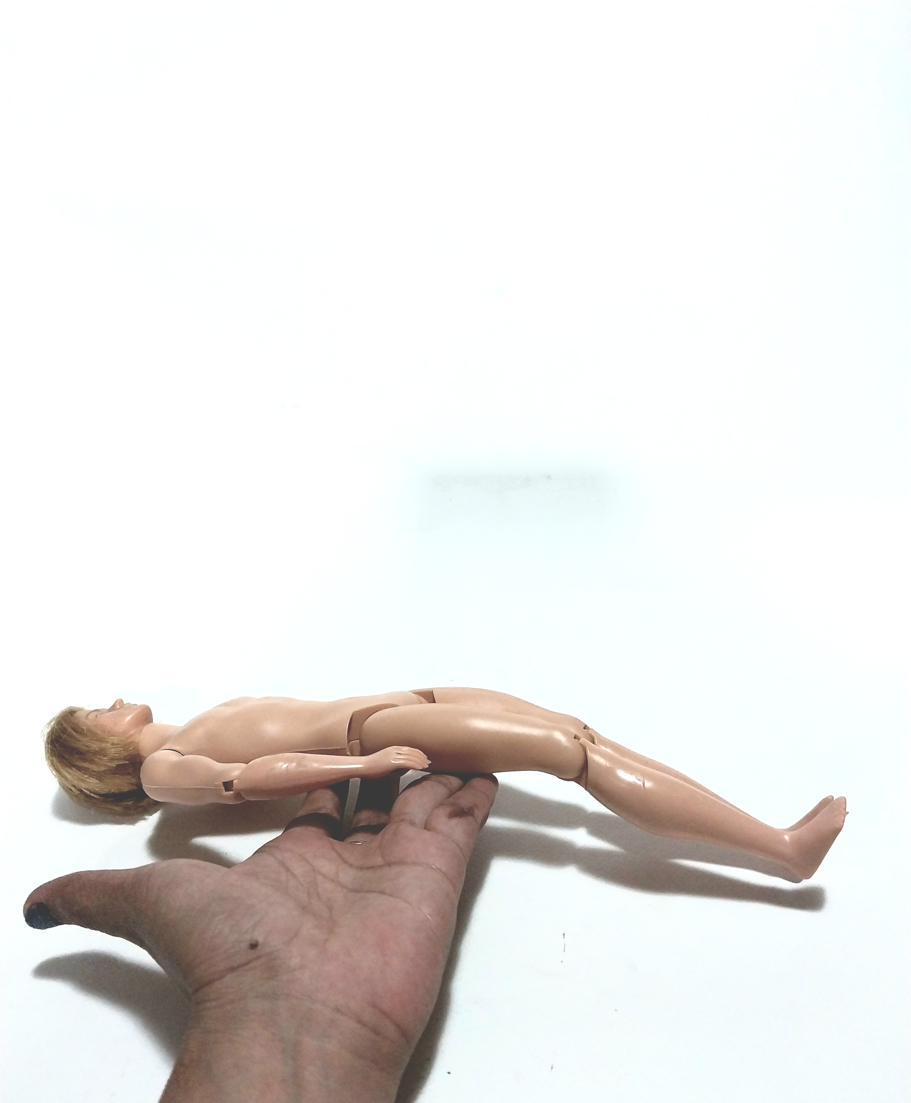 มีหลายภาพ,ไม่รวมฐาน ,ตุ๊กตาผู้ชายข้อต่อ งานจีนรุ่นเก่า แบบมีผม มีรอยบ้างตามภาพ