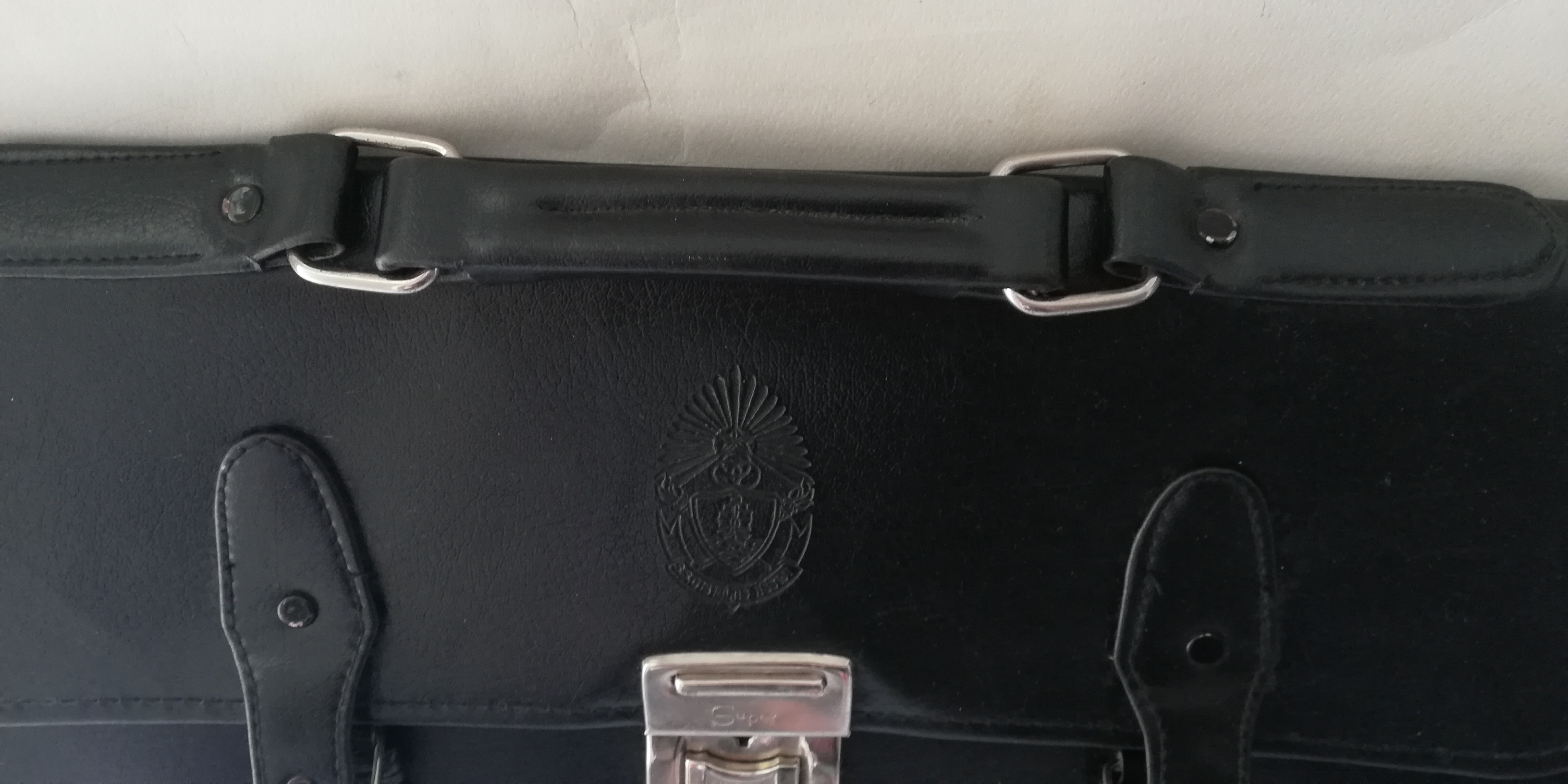 ของสะสมเก่า กระเป๋านักเรียน จาก โรงเรียนดาราสมุทร ศรีราชา **มีตำหนิโปรดตรวจสอบทุกภาพ