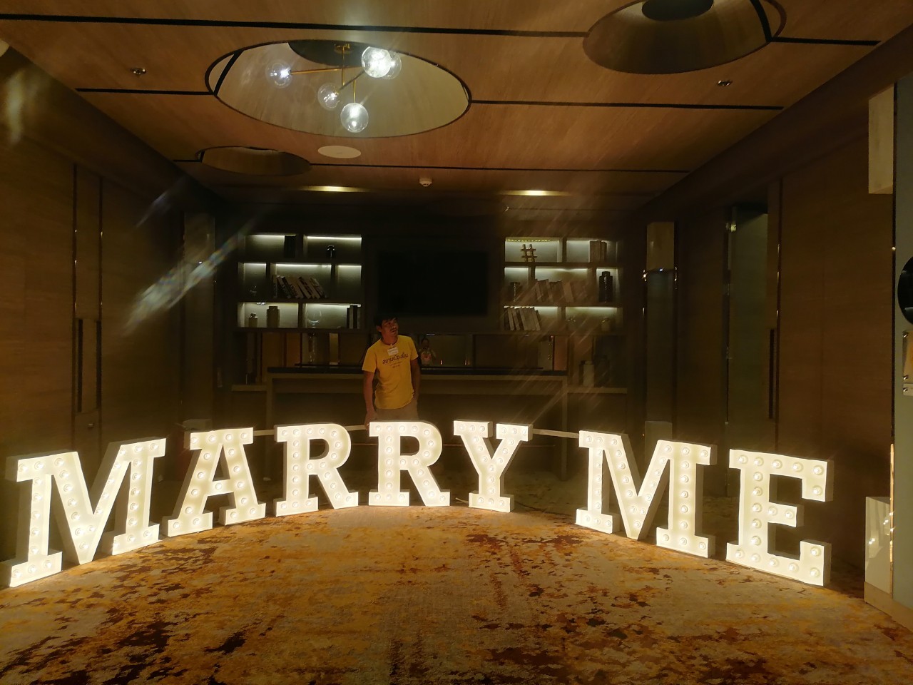 อักษรไฟปิงปอง สูง 120 cm ''Marry Me