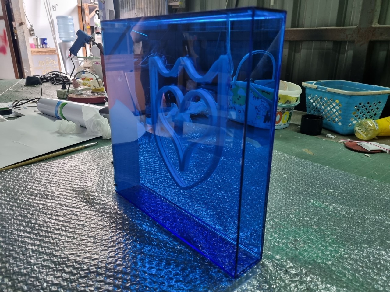 #กล่องอะคริลิคไฟนีออนLED