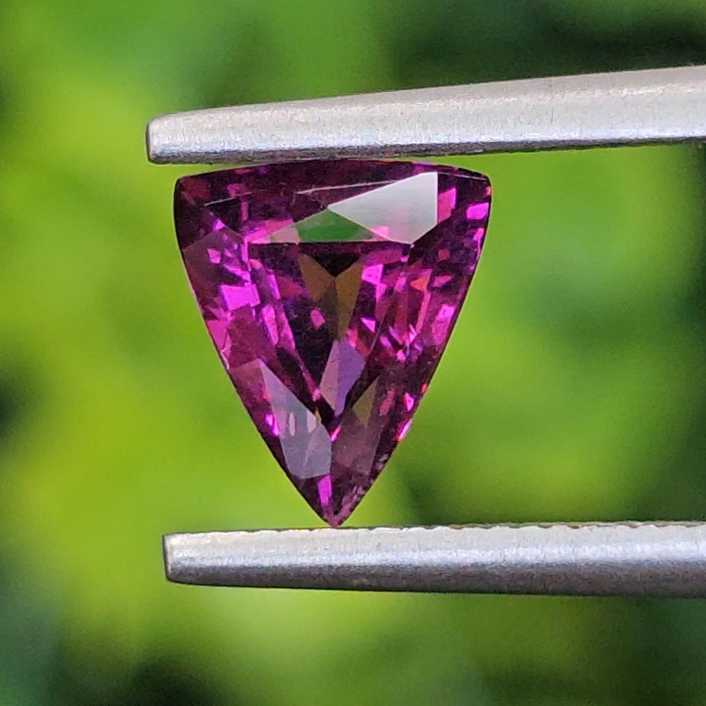 พลอย อุมบาไลต์ การ์เน็ต Umbalite Garnet 1.16 กะรัต (Cts.) ดิบ Unheated ลอยแท้ อัญมณีมงคลประจําวันเกิด เครื่องประดับพลอย