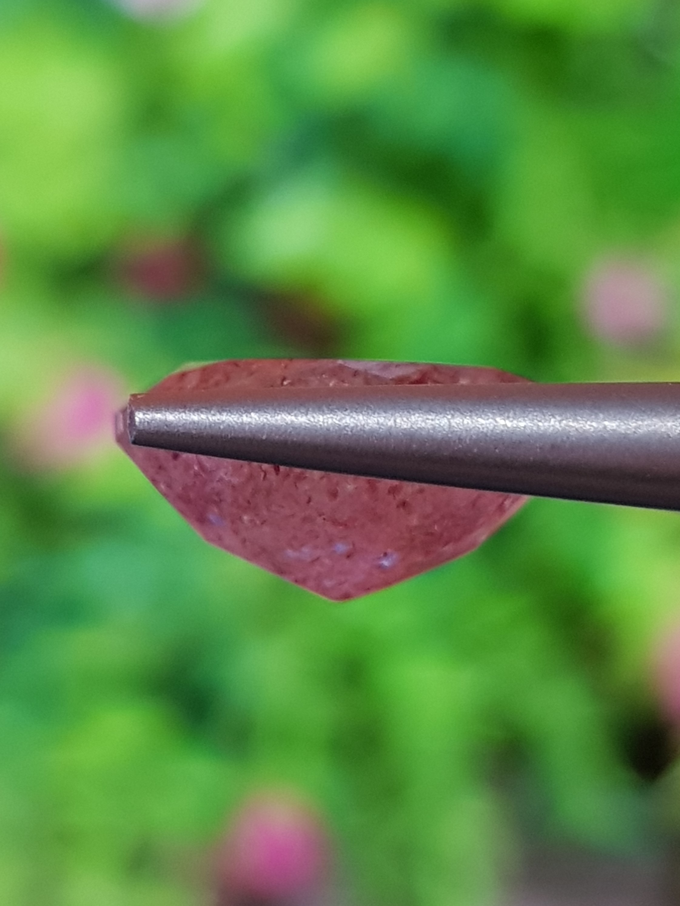 พลอย สตอเบอรี่ ควอตซ์ Strawberry Quartz 4.45 กะรัต (Cts.) พลอยแท้ อัญมณีมงคลประจําวันเกิด เครื่องประดับพลอย