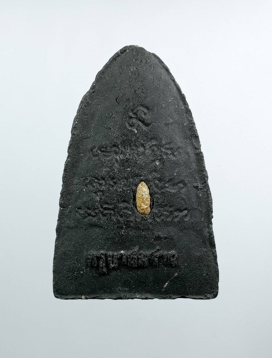 ผ3747 หลวงปู่ทวด ครูบาสมชาย อาศรมสถาน จ.ฉะเชิงเทรา ฝังแร่