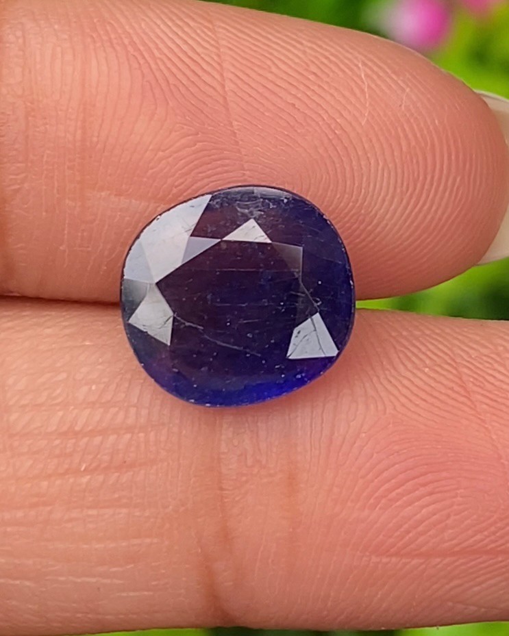 ไพลิน (Blue Sapphire) 5.13 กะรัต (Cts.) พลอยแท้ อัญมณีมงคลประจําวันเกิด เครื่องประดับพลอย