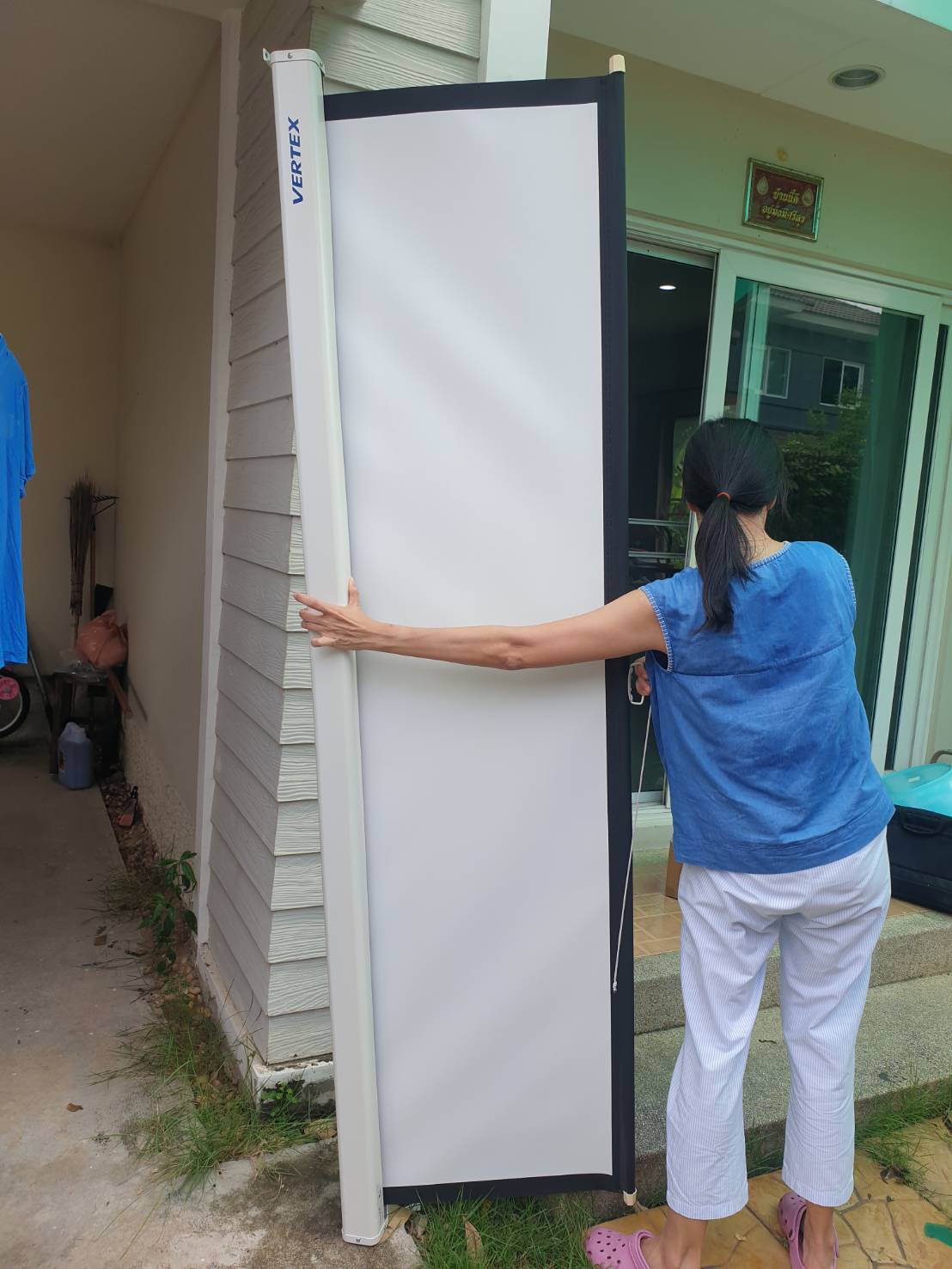 Panasonic PT-LB330A สภาพดี พิเศษ แถม จอขนาด 10 * 2 เมตร