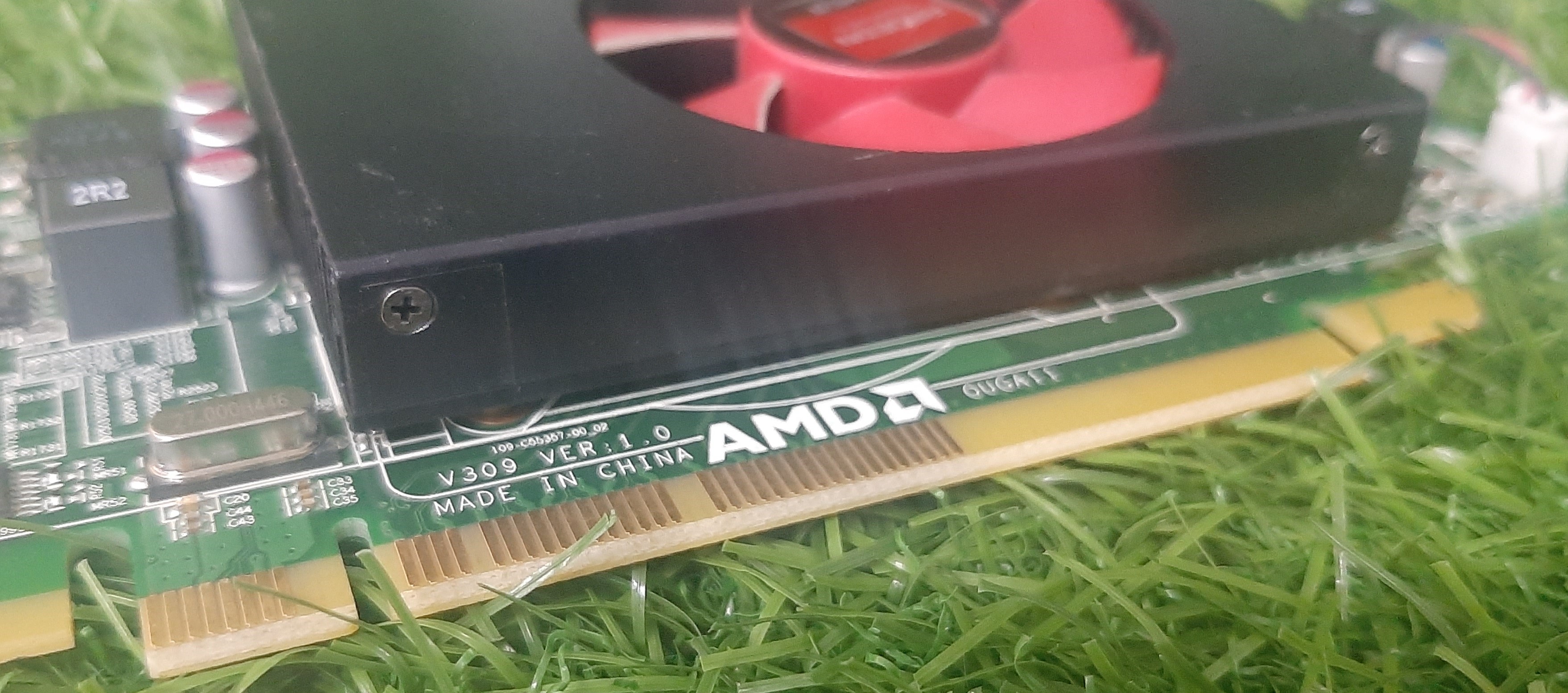 การ์ดจอมือสองสภาพดี ประกันร้าน 1 เดือน AMD R5 240 1GB DDR3 เล่มเกมส์ได้ ราคาดี