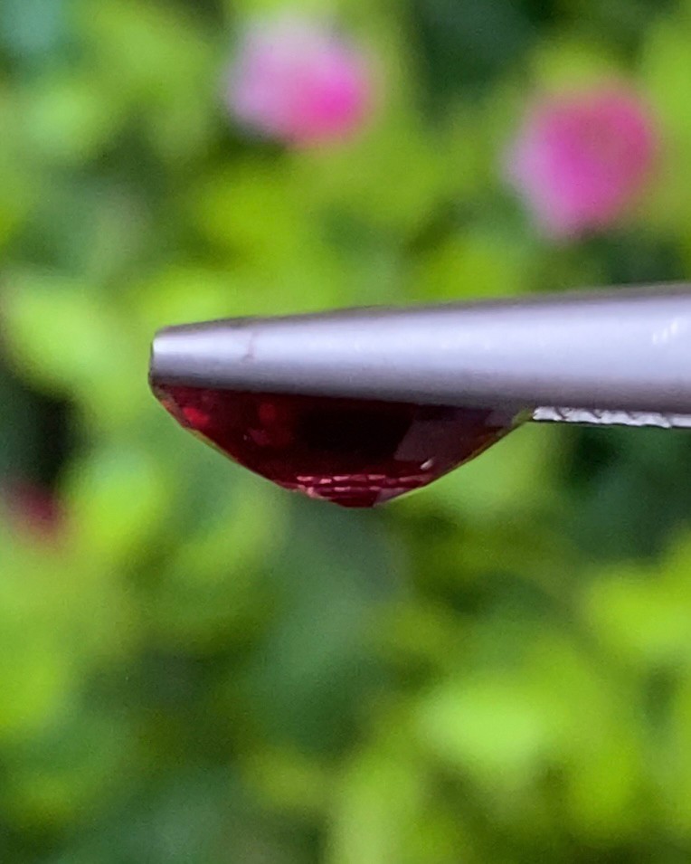 พลอย โรโดไลต์ กาเน็ท Rhodolite Garnet 2.77 กะรัต Cts.พลอยแท้ อัญมณีมงคลประจําวันเกิด เครื่องประดับพลอย