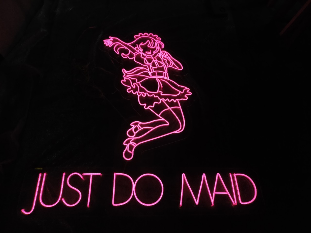 ไฟนีออน เฟค