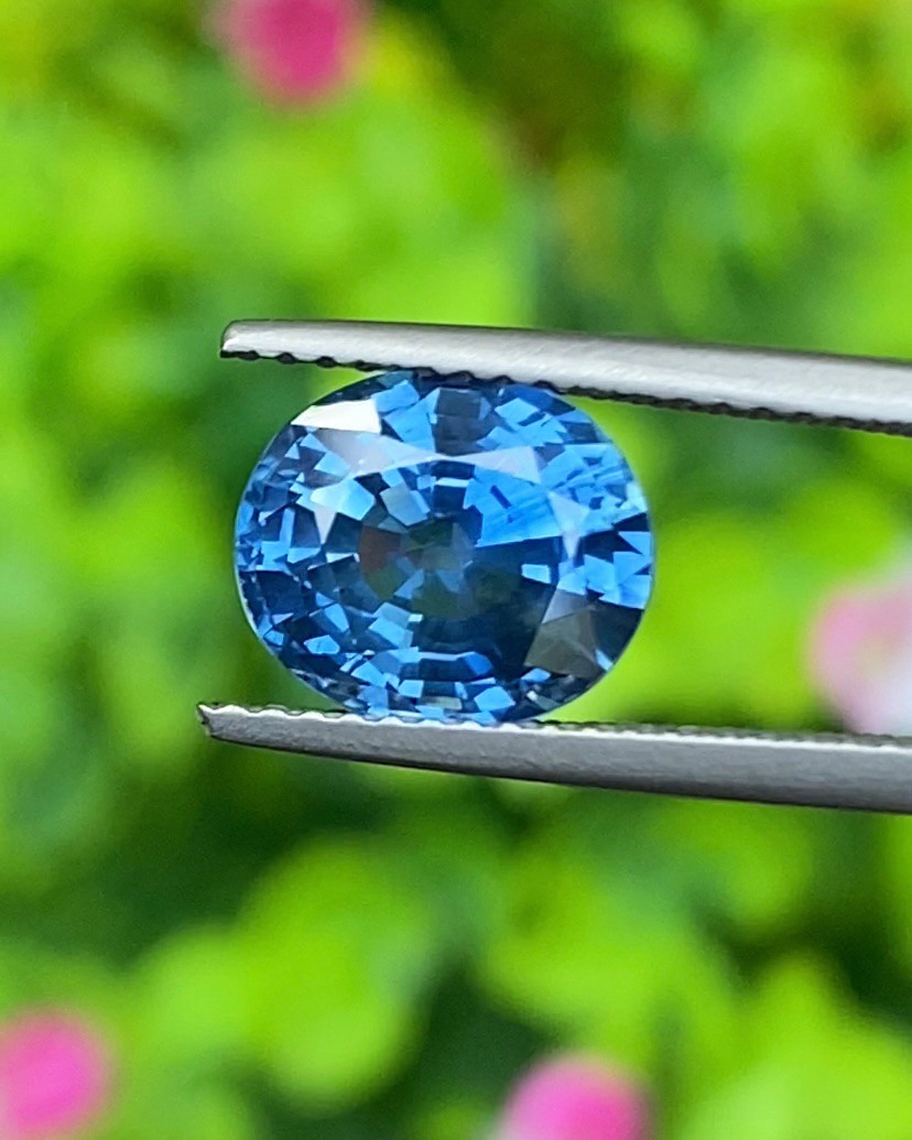 พลอย ไพลิน blue sapphire 2.99 กะรัต (Cts.) พร้อมใบเซอร์ พลอยแท้ อัญมณีมงคลประจําวันเกิด เครื่องประดับพลอย