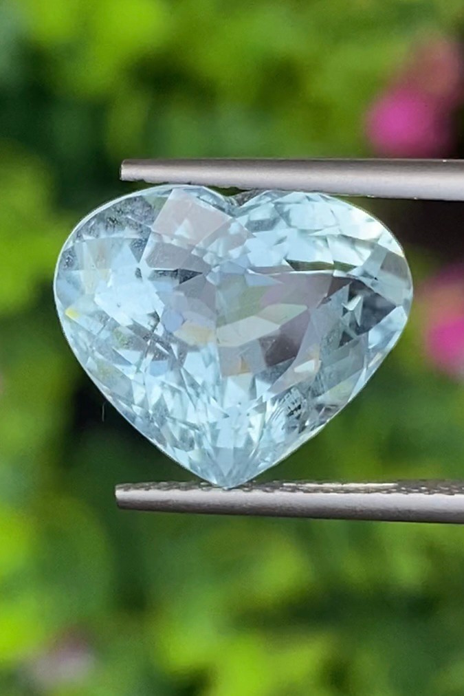 พลอย อความารีน Aquamarine 7.22 กะรัต (Cts.) พลอยแท้ อัญมณีมงคลประจําวันเกิด เครื่องประดับพลอย