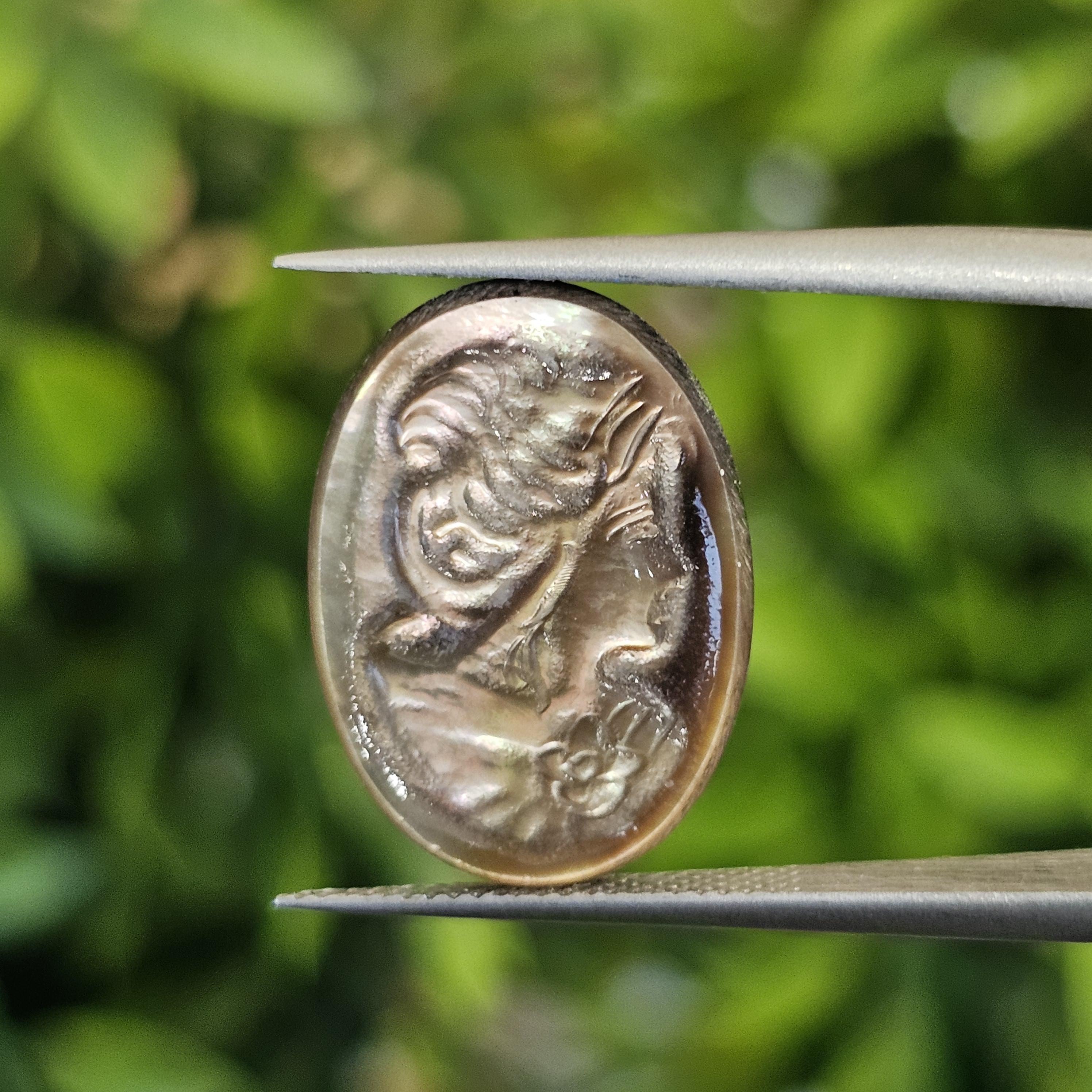 เปลือกหอยมุก แกะสลัก Pearl Shell Carved 3.38 กะรัต (Cts.)