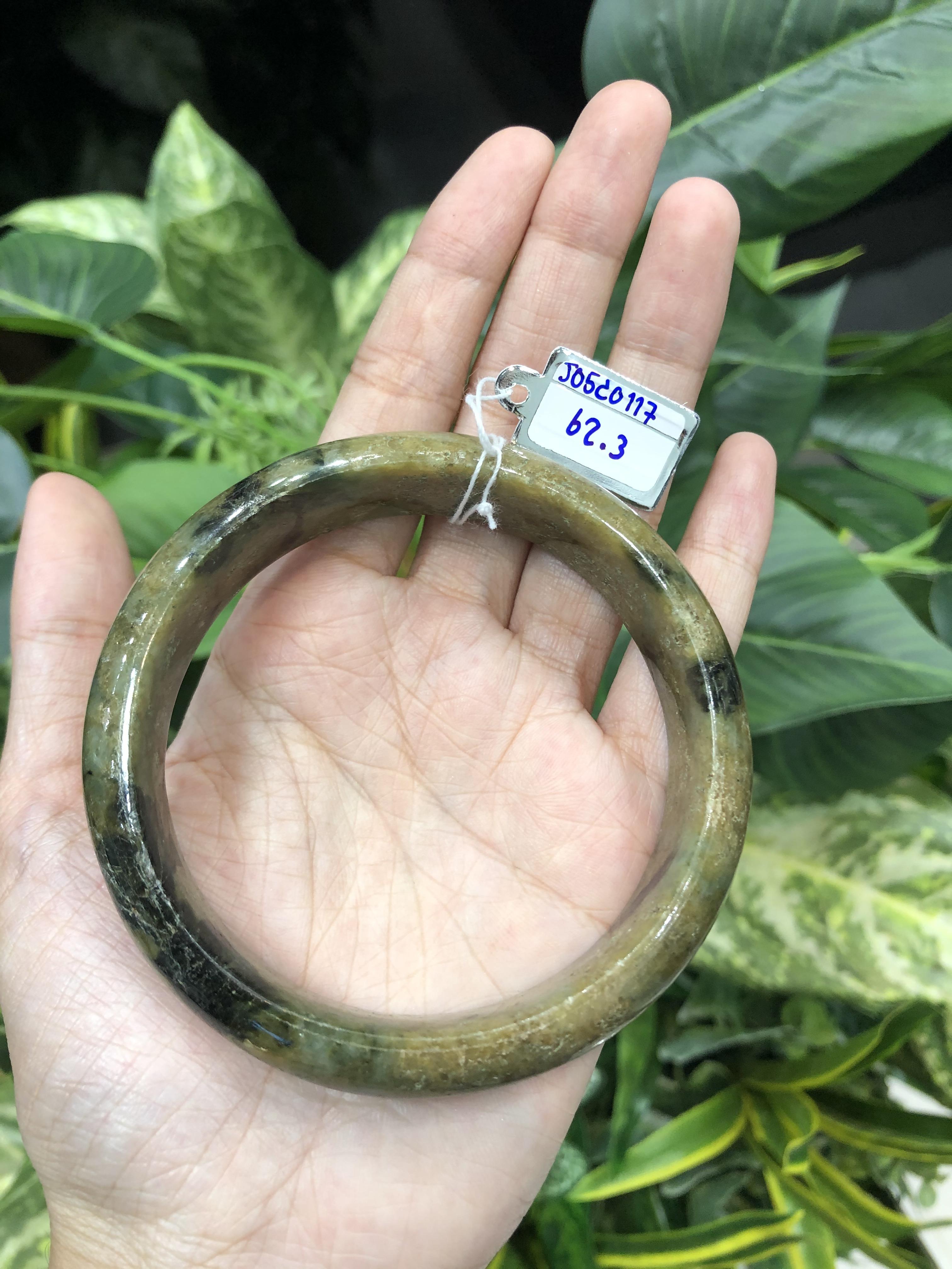 ๋J05C0117 หยก พม่า แท้ Jade กำไลหยก 62.3 มม (Jade bracelet) พม่า (Myanmar)
