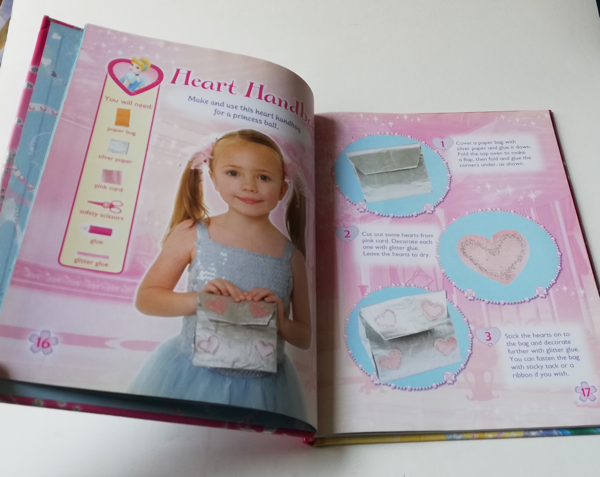 มีหลายภาพ,หนังสือภาพสวย เล่มใหญ่ ปกแข็ง นิทานและเกมส์ เจ้าหญิงดิสนีย์ ภาษาอังกฤษ Disney Princess Annual 2010 :- สโนไวท์ ออโรร่า ซินเดอเรลล่า แอเรียล แบลล์ และ จัสมิน จาก อลาดิน