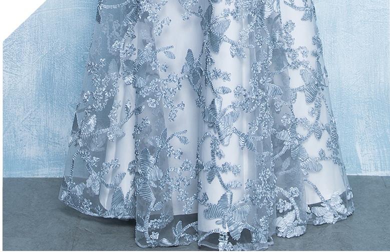 Pre-order ชุดราตรียาวแขนกุด ปักดิ้นเป็นลาย เรียบหรู เชือกผูกหลัง