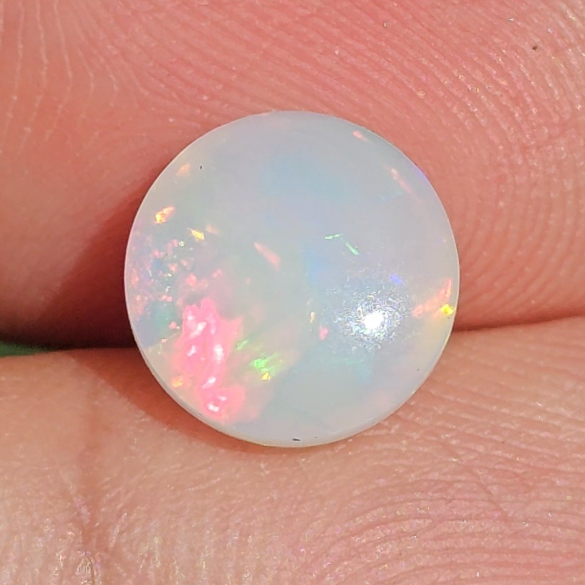 พลอย ไวท์ โอปอล White Opal 2.19 กะรัต (Cts.) พลอยแท้ อัญมณีมงคลประจําวันเกิด เครื่องประดับพลอย