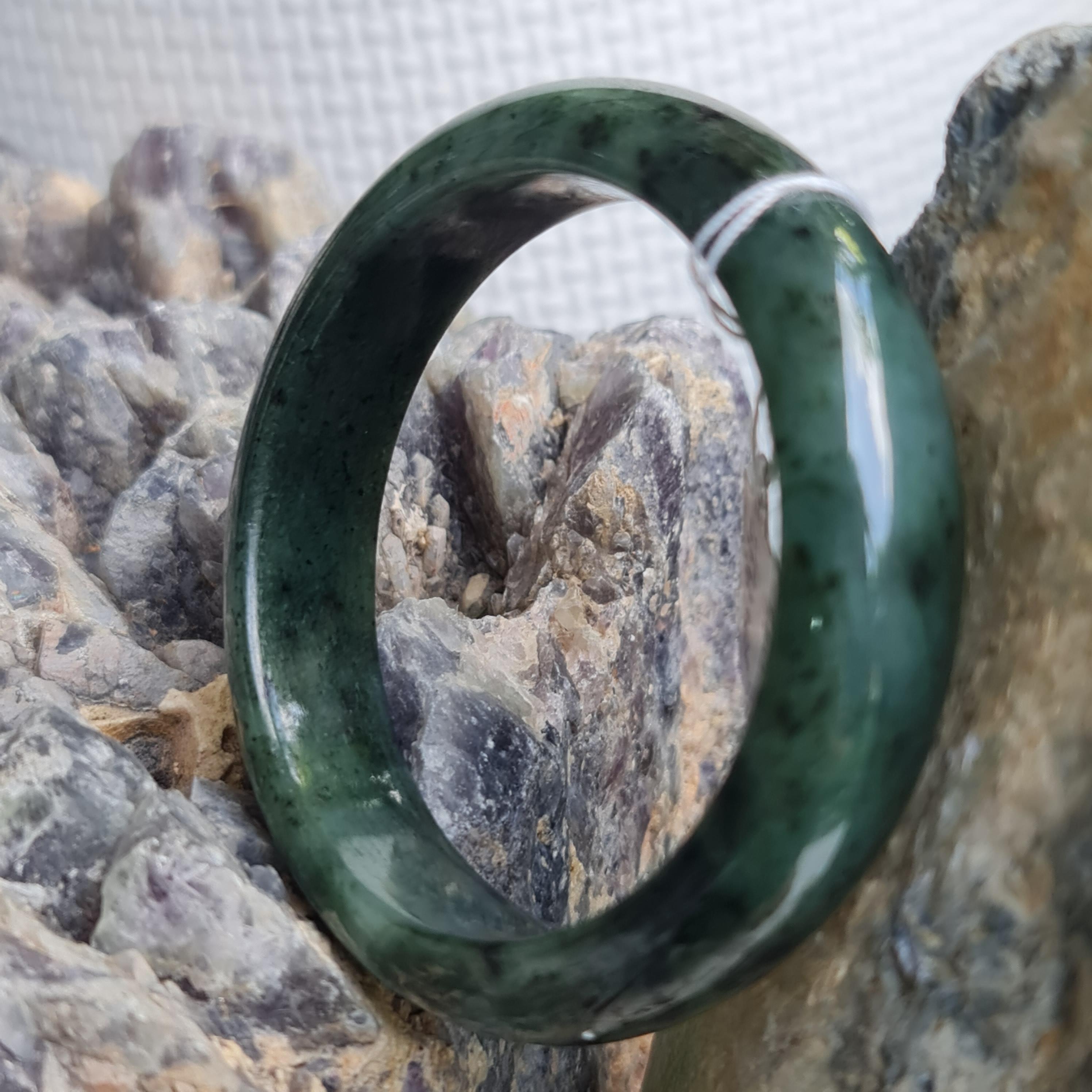 JB6804084 หยก พม่า แท้ Jade กำไลหยก 56.9 มม. (Jadeite bracelet) พม่า (Myanmar)