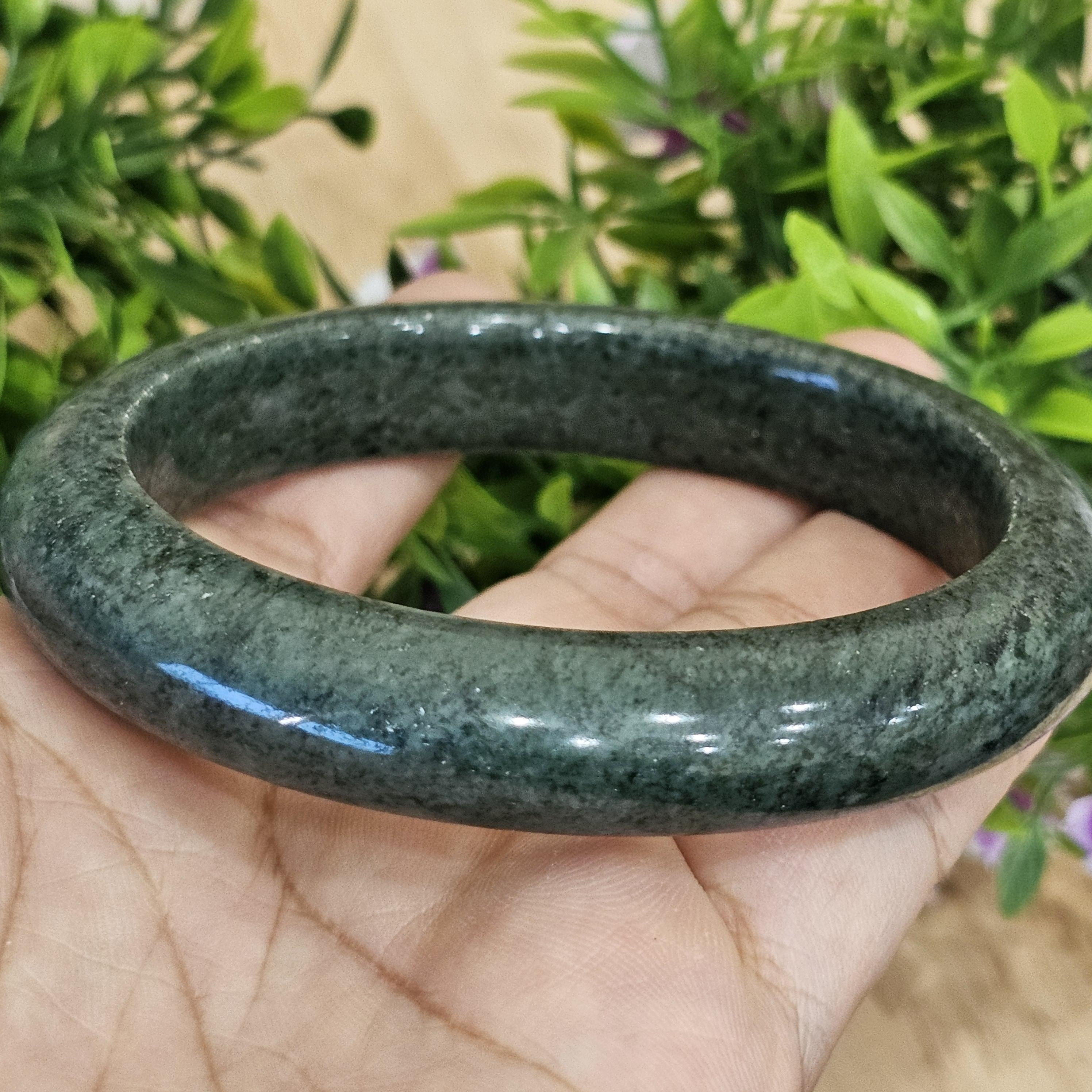 หยก พม่า แท้ Jade กำไลหยก (Jadeite bracelet) พม่า (Myanmar) 64.3 มม.