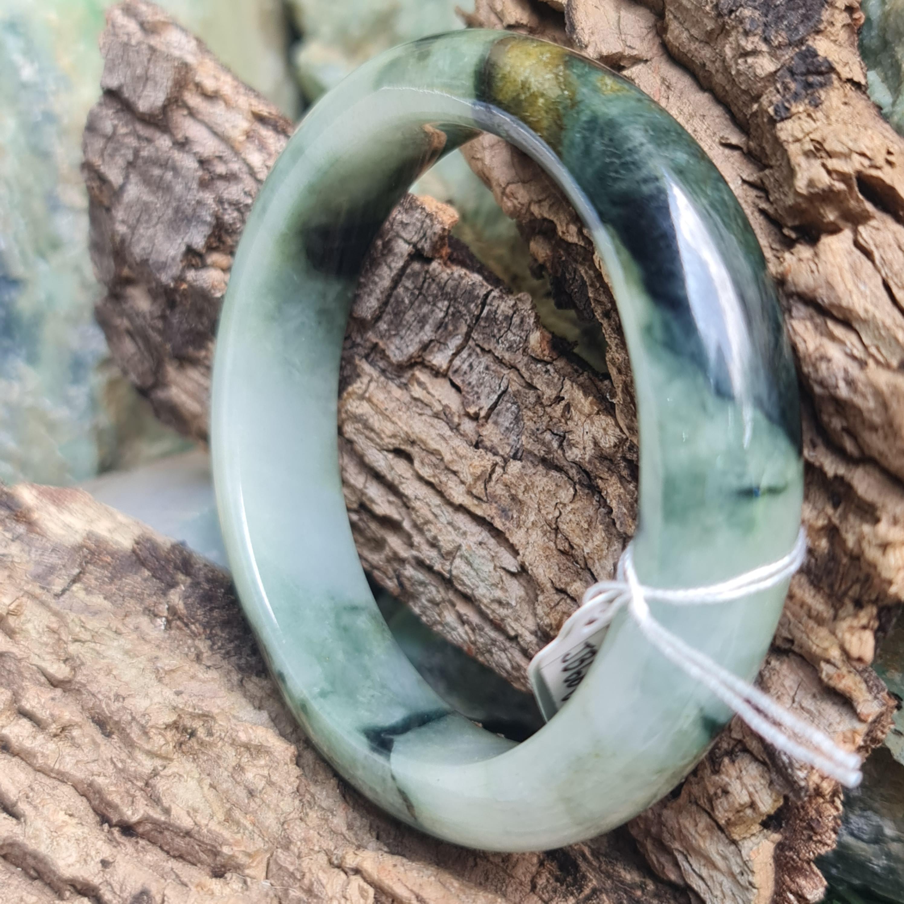 JB6804137 หยก พม่า แท้ Jade กำไลหยก 56.0 มม. (Jadeite bracelet) พม่า (Myanmar)