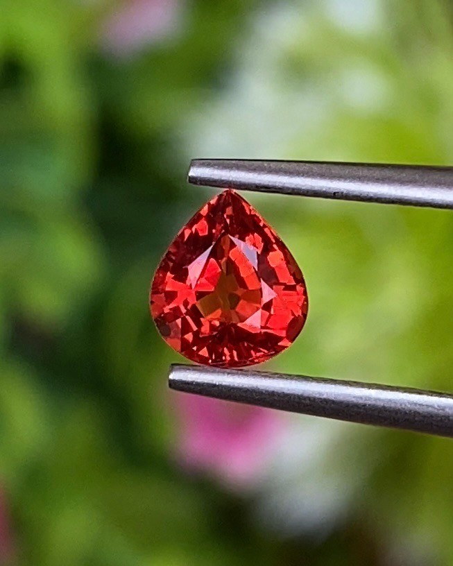 พลอย ทับทิม ซองเจีย Songea Ruby Sapphire 0.66 กะรัต (Cts.) พลอยแท้ อัญมณีมงคลประจําวันเกิด เครื่องประดับพลอย