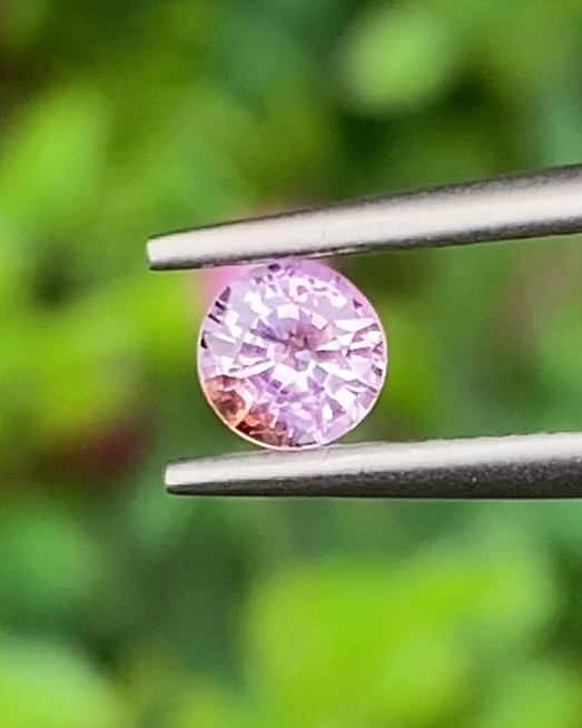 พลอย ชมพู พิ้ง แซฟไฟร์ Pink Sapphire 0.39 กะรัต (Cts.) พลอยแท้ อัญมณีมงคลประจําวันเกิด เครื่องประดับพลอย