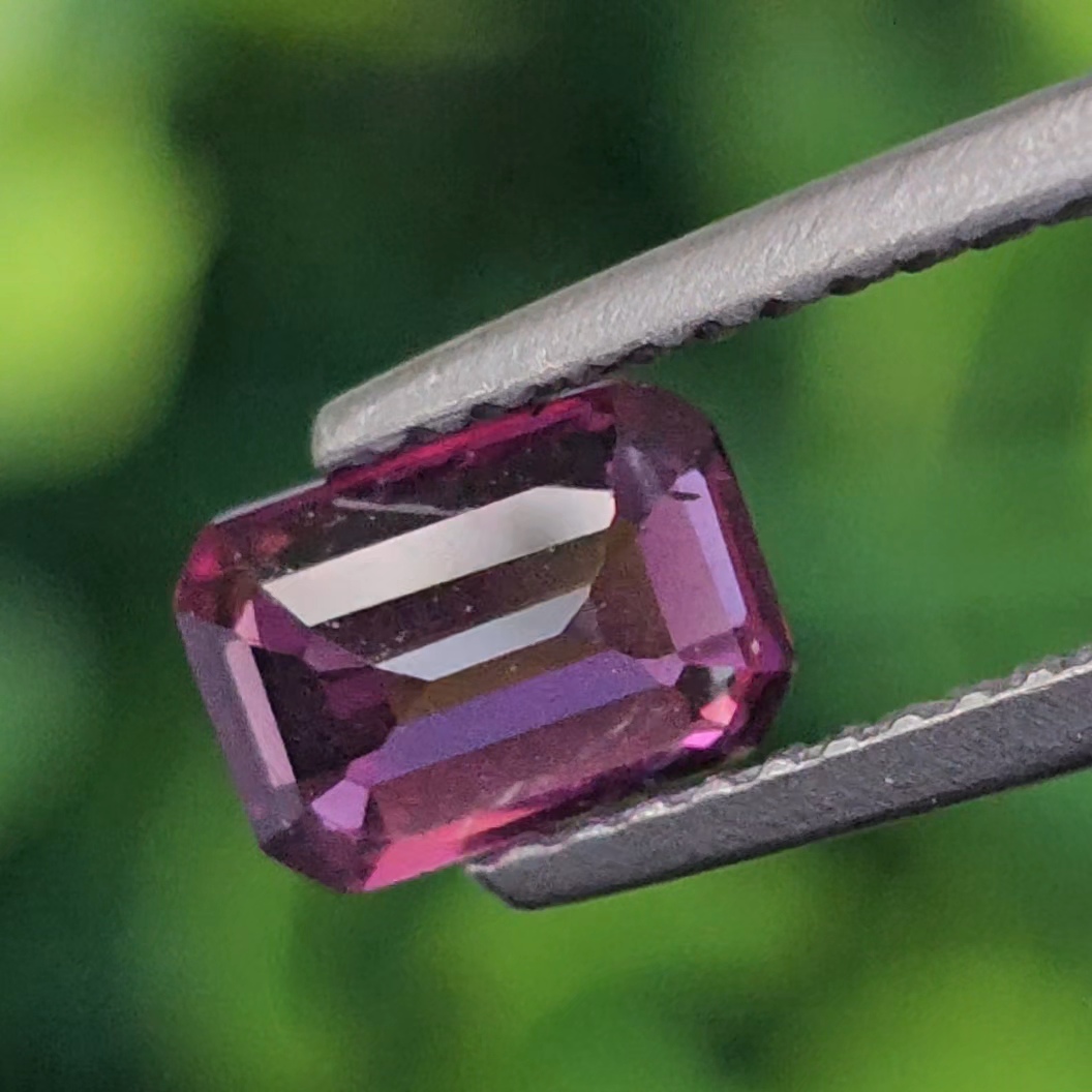 พลอย อุมบาไลต์ การ์เน็ต Umbalite Garnet 1.14 กะรัต (Cts.) ดิบ Unheated พลอยแท้ อัญมณีมงคลประจําวันเกิด เครื่องประดับพลอย