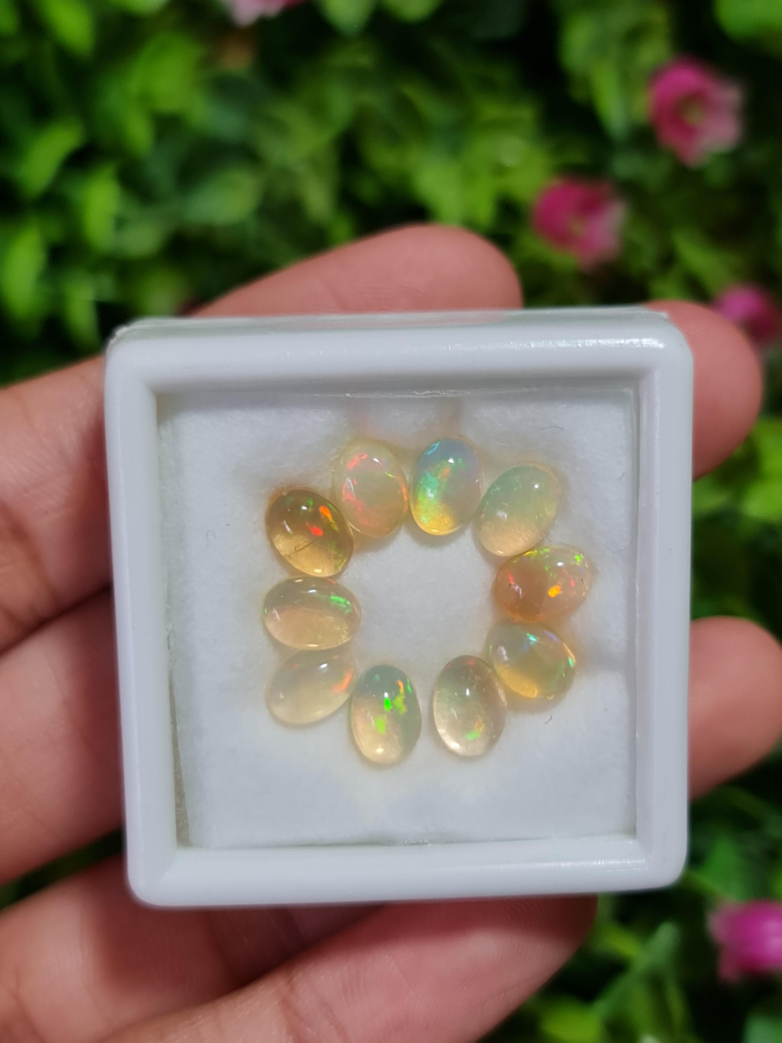 พลอย โอปอล Opal 6.18 กะรัต (Cts.) 10 เม็ด (Pcs.) พลอยแท้ อัญมณีมงคลประจําวันเกิด เครื่องประดับพลอย