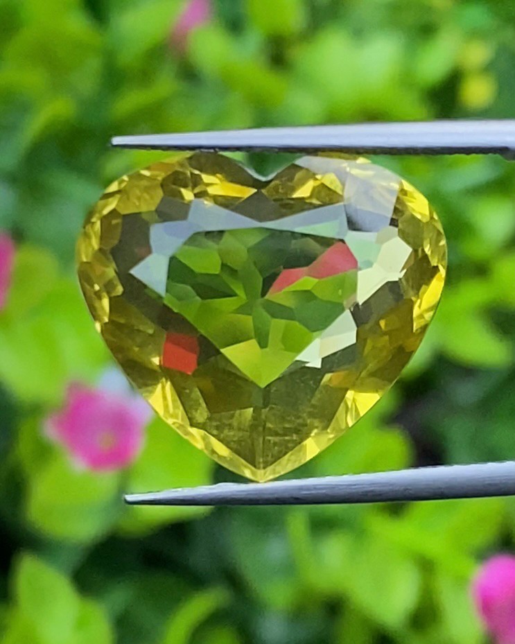 พลอย เลมอนควอตซ์ Lemon Quartz 11.95 กะรัต (Cts.) พลอยแท้ อัญมณีมงคลประจําวันเกิด เครื่องประดับพลอย