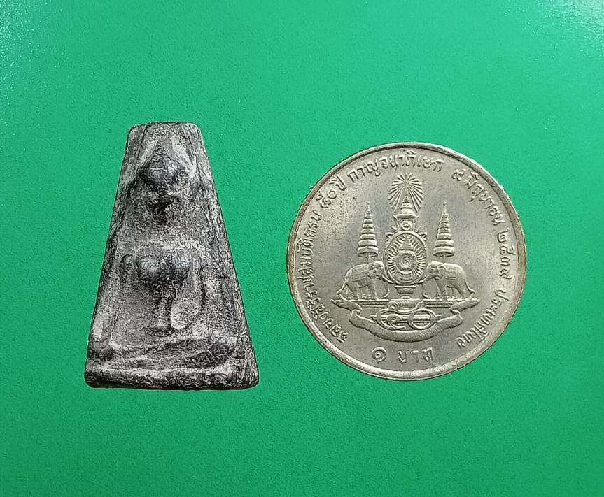 ผ2900 พระผงสุพรรณ ไม่ทราบที่ครับ