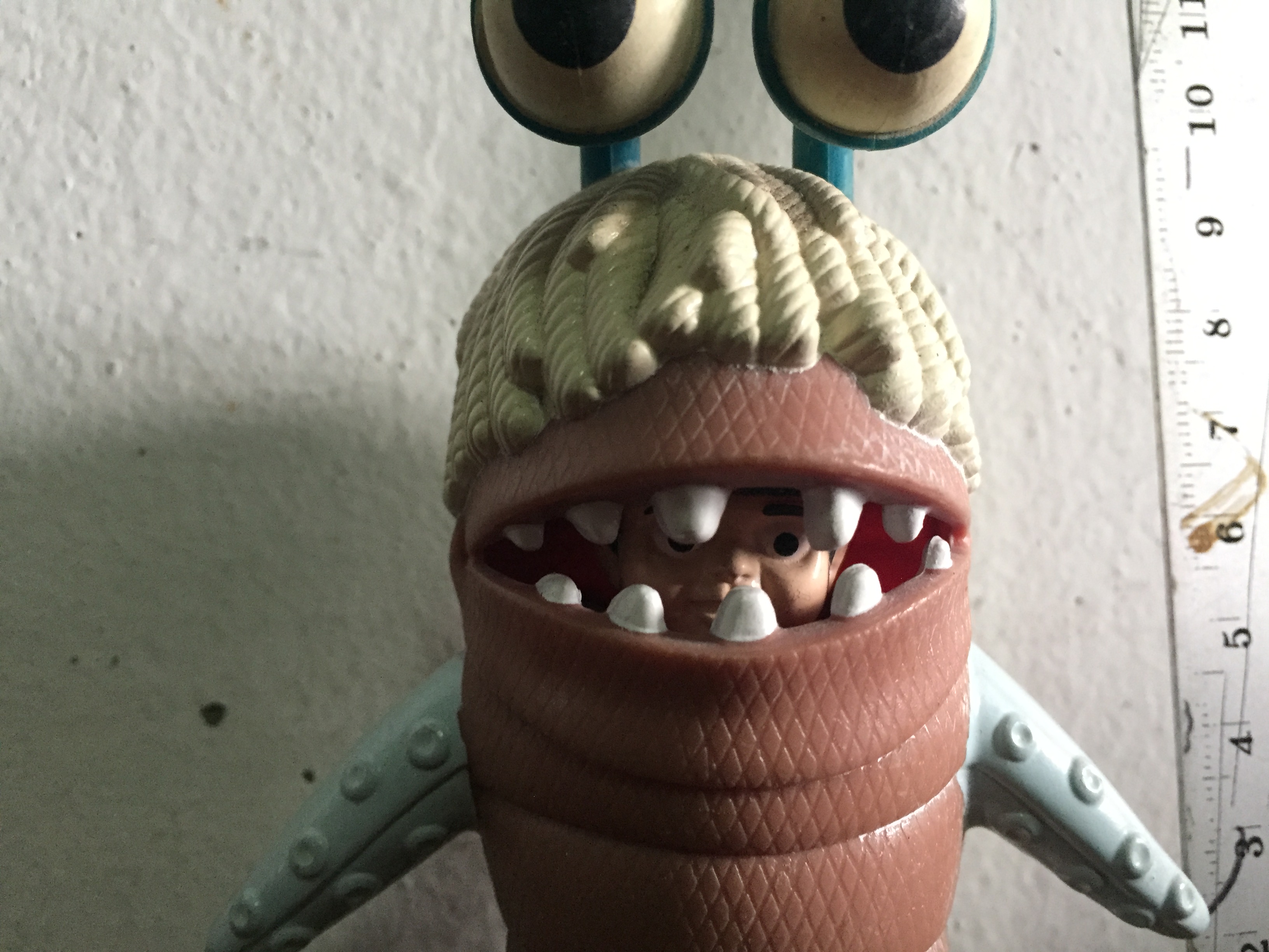 Monster Inc.มีตำหนิ โดนน้ำท่วม ผสมรุ่นใหม่