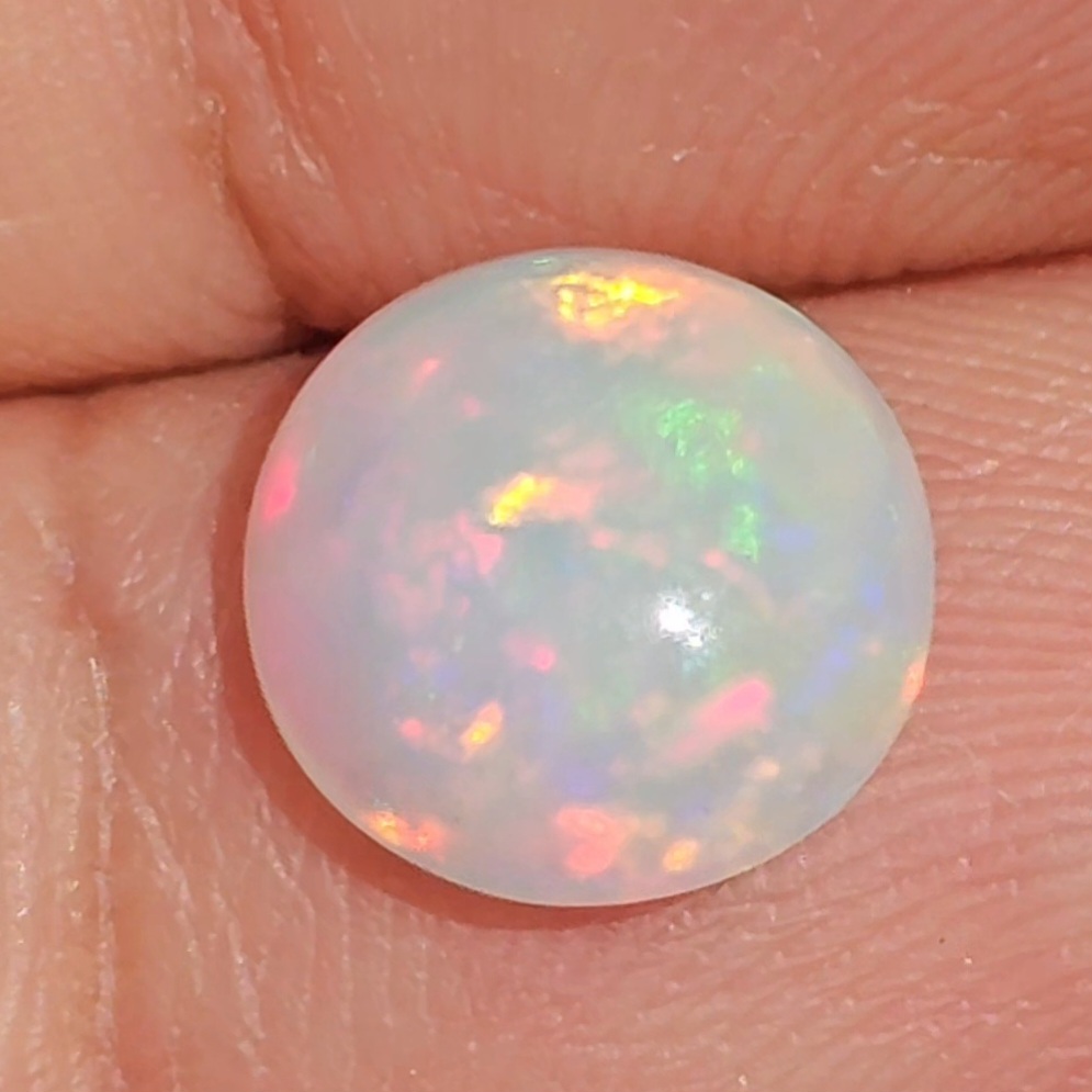 พลอย ไวท์ โอปอล White Opal 1.45 กะรัต (Cts.) พลอยแท้ อัญมณีมงคลประจําวันเกิด เครื่องประดับพลอย