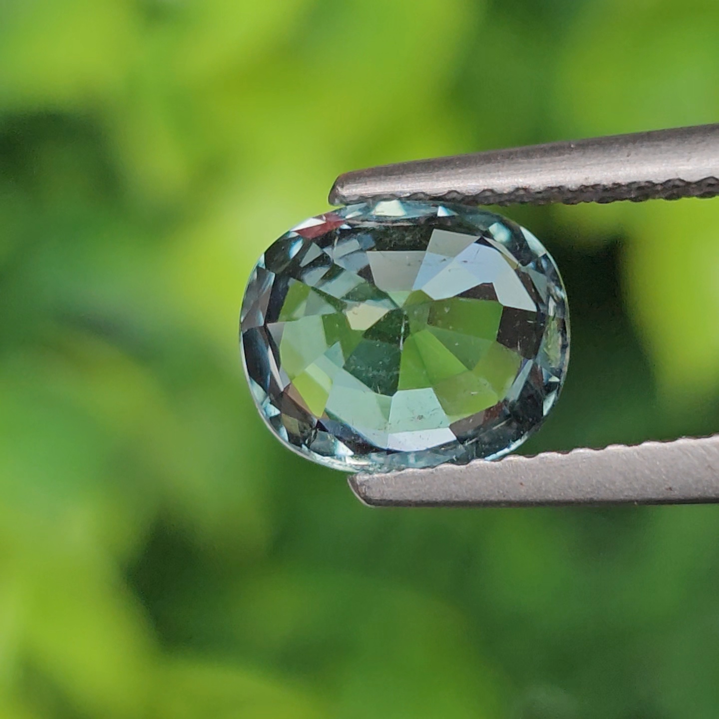 พลอย ทัวร์มาลีน (Tourmaline) 2.02 กะรัต (Cts.) พลอยแท้ อัญมณีมงคลประจําวันเกิด เครื่องประดับพลอย