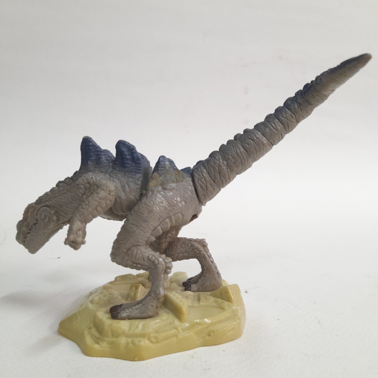 มีหลายภาพ,ฟิกเกอร์ พลาสติก ขนาดตามรูป ขยับบางส่วนได้ มีฐาน มีตราปั๊ม ซิลล่า ก๊อตซิลล่าอเมริกา มือสองสภาพดี