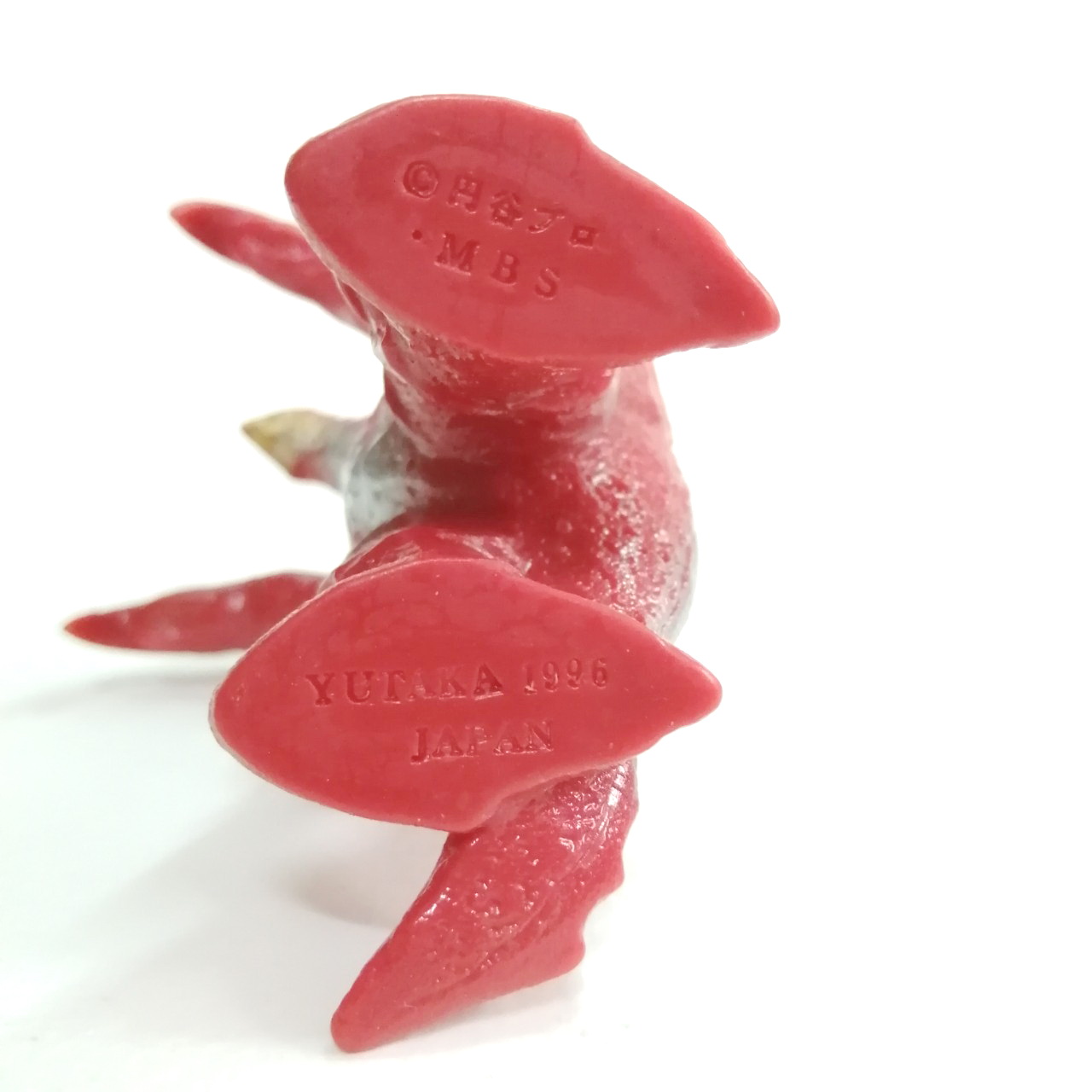 ซอฟ 4 นิ้ว สัตว์ประหลาด จากกริดแมน ของ yutaka 1996 สภาพดี มีรอยบ้าง