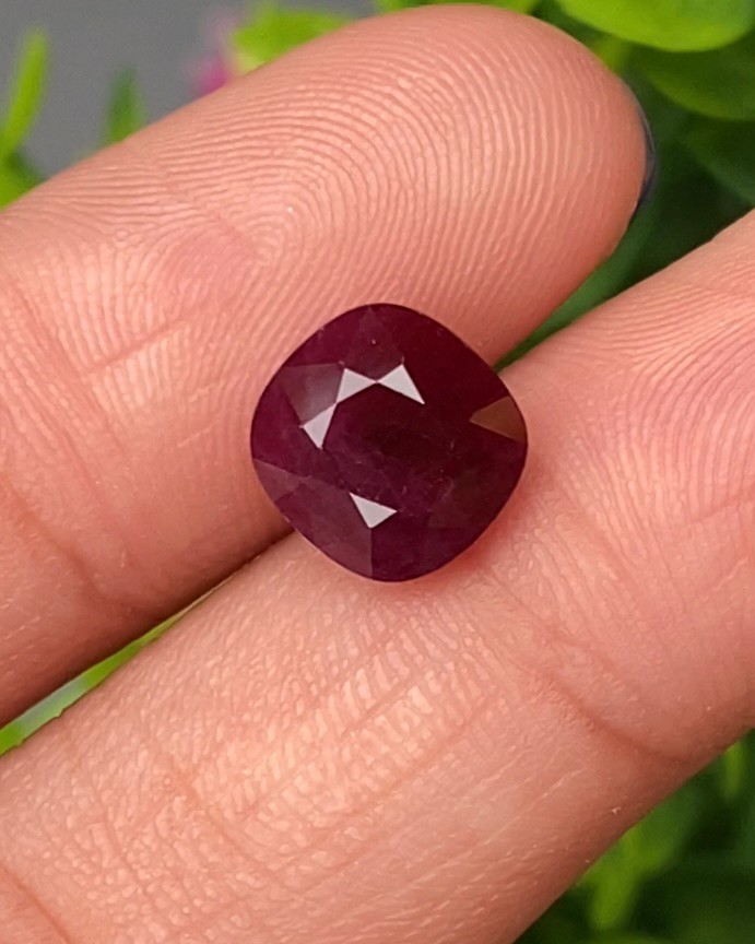 พลอย ทับทิม พม่า (Burmese Ruby Sapphire) 4.07 กะรัต พร้อมใบเซอร์ พลอยแท้ อัญมณีมงคลประจําวันเกิด เครื่องประดับพลอย