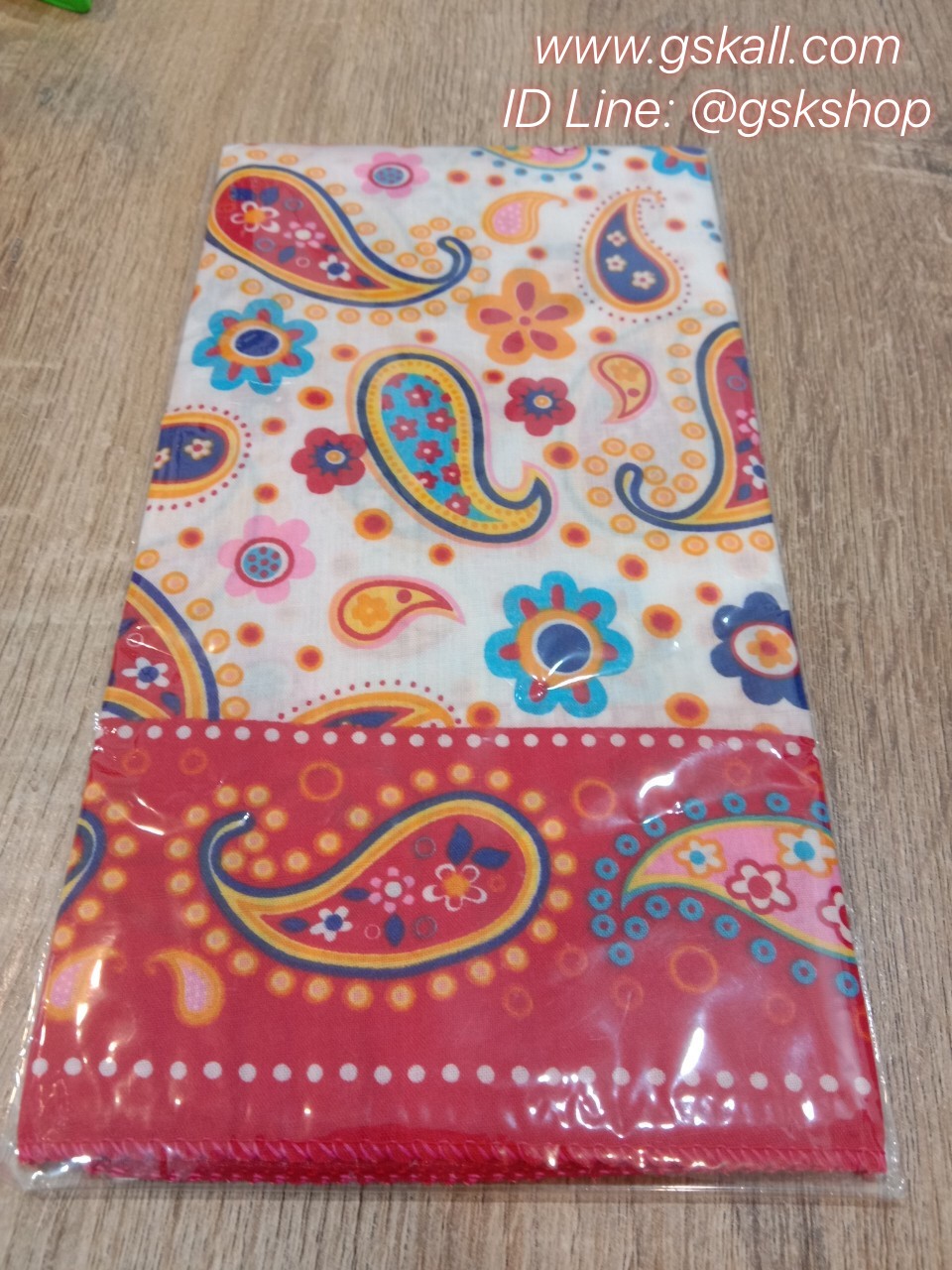ผ้าเช็ดหน้าหลากสี ลวดลายทันสมัย น่ารักเชียวละ