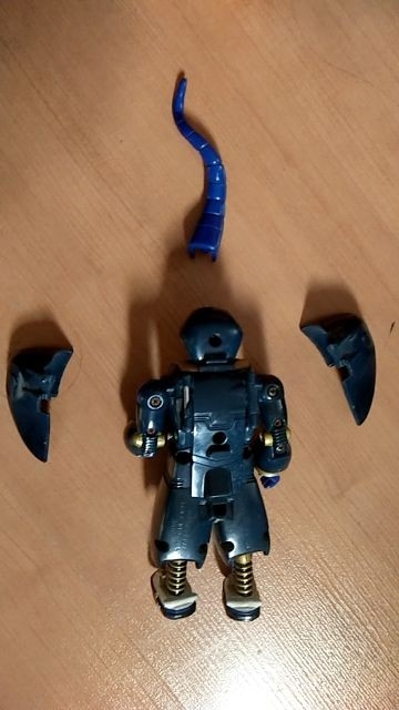 ฟิกเกอร์ *มีตำหนิตามภาพ **สำหรับสะสมเท่านั้น แปลงร่างไม่ได้ ชำรุดตามกาลเวลา" โคบรันเดอร์ "งูเห่าจากซีรีย์อนิเมชั่น "บีโรโบคาบูทัค"