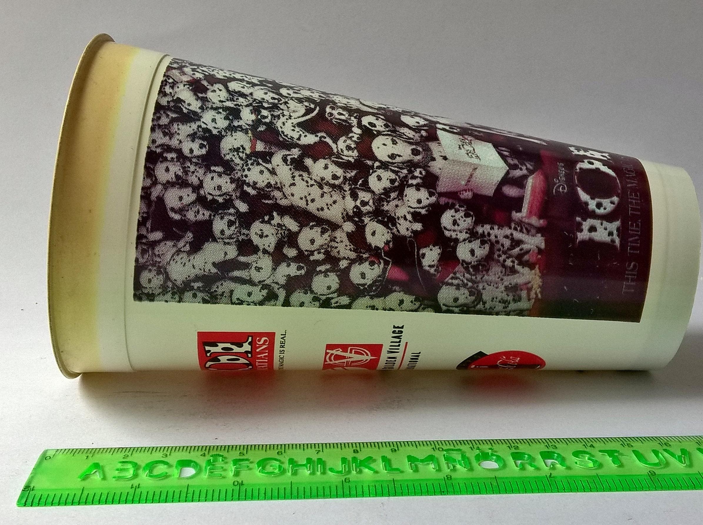 แก้วน้ำพลาสติกขนาดประมาณ 22oz ของสะสมจาก EGV เรื่อง ‘101 Dalmatians’ ร้อยหนึ่งดัลเมเชี่ยน