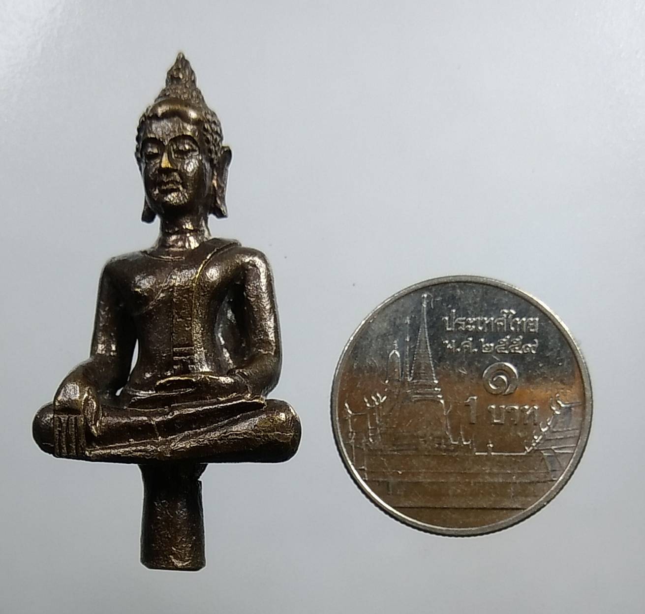 L062 พระยอดธง รุ่นฉลองสมณศักดิ์ พระครูปรีชาวชีรทร วัดกุฏิการาม จ.กำเเพงเพชร ปี2555