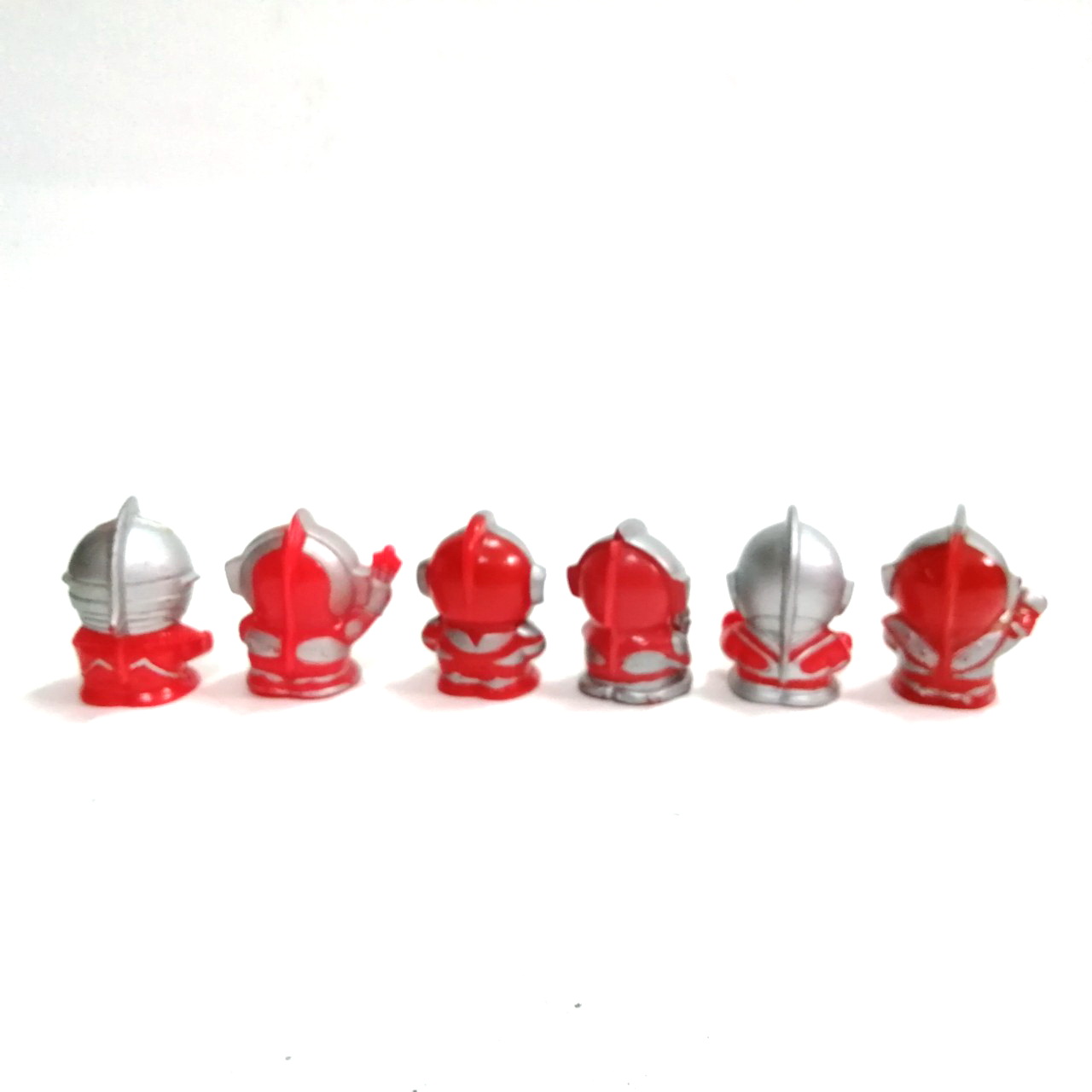 ซอฟสวมนิ้ว ขนาด2นิ้วอุลตร้าแมน มี อุลตร้าเซเว่น, อุลตร้าแมนแจ๊ค, อุลตร้าแมนเกรท, อุลตร้าแมนเพาเวิร์ด, อุลตร้าแมนสก๊อต, อุลตร้าแมนชัค สภาพดี มีรอยบ้าง