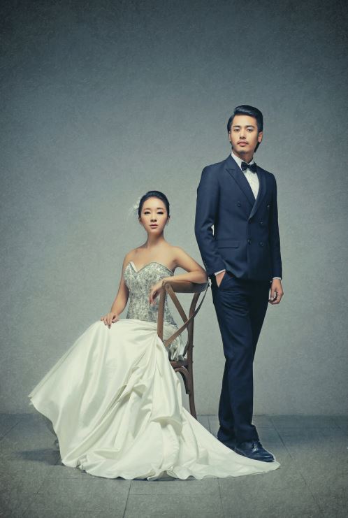 เช่า ชุดสูทชาย สีกรม รุ่นกระดุมสองแถว