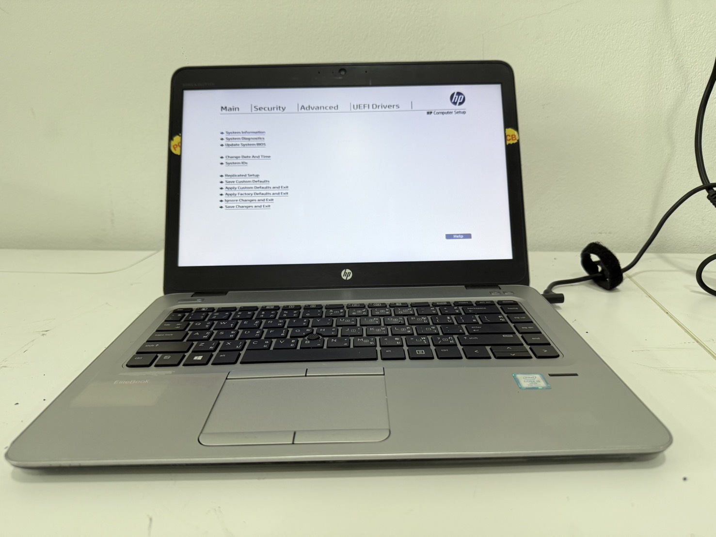 Notebook HP EliteBook 840 G4 (i5-7300U/8GB/M.2 256GB) ไม่มี Adapter แบต 78% แบตเสื่อม จอ Bright ขอบยางเสื่อม