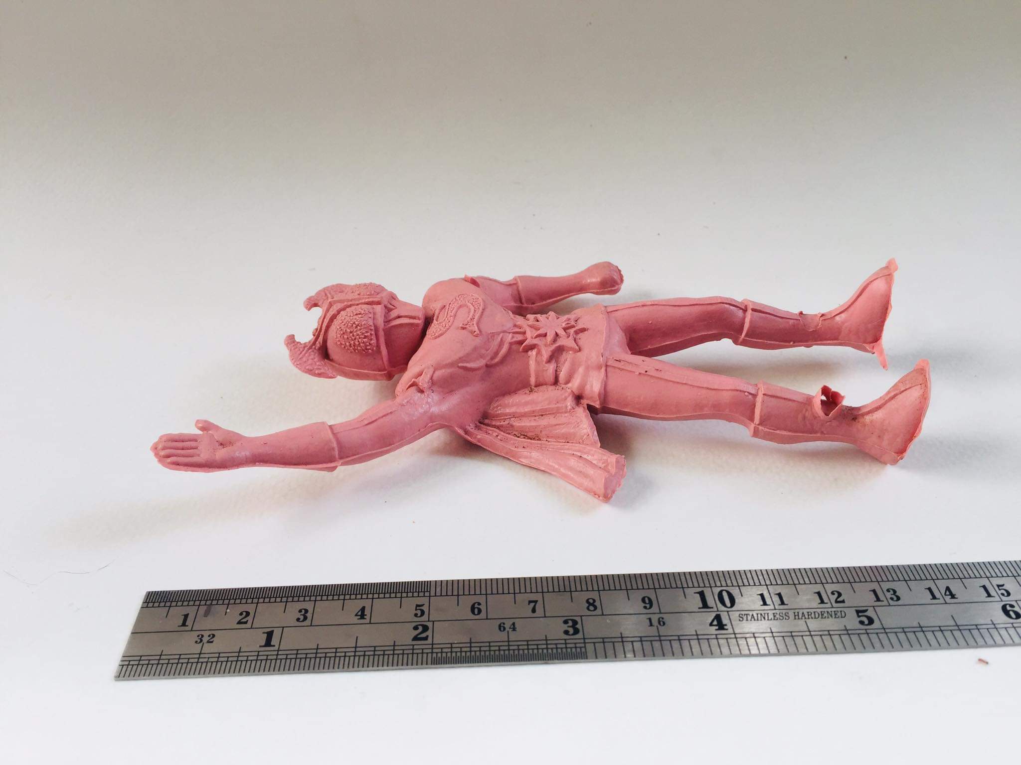 ตุ๊กตุ่นแอ๊นท์ ตัวแข็ง สีชมพู ขนาด 5-5.5นิ้ว ไรเดอร์สตรองเกอร์ มือสองสภาพดี ไม่ชำรุด