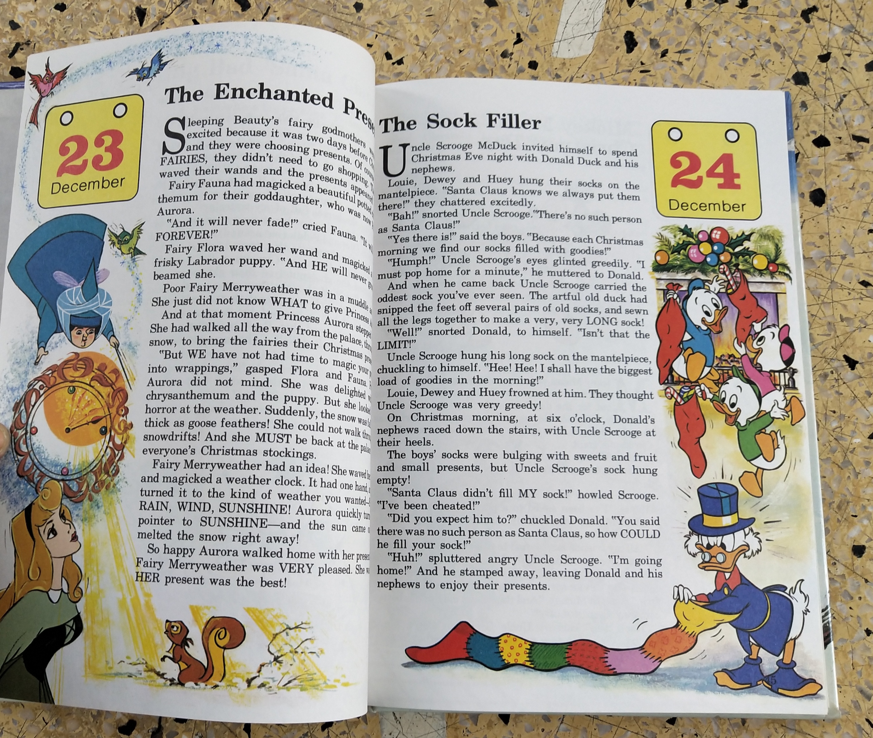 หนังสือภาพการ์ตูนดิสนีย์น่ารัก **หนังสิอเก่า มีตำหนิ โปรดตรวจสอบทุกภาพ ปกแข็ง ฉบับภาษาอังกฤษ เล่าเรื่องราวของทุกวันในฤดูหนาว ผ่านตัวการ์ตูนจากดิสนีย์ Story a Day for every day of the year ,Winter