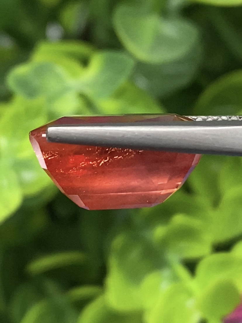 พลอย ซองเจีย แซฟไฟร์ Songea Sapphire 10.57 กะรัต (Cts.) พร้อมใบเซอร์ พลอยแท้ อัญมณีมงคลประจําวันเกิด เครื่องประดับพลอย