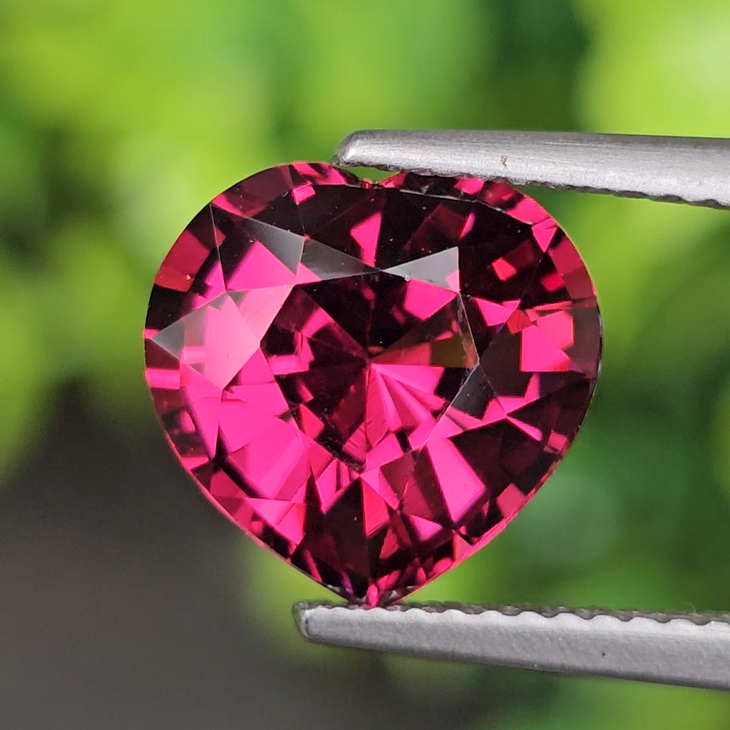 พลอย อุมบาไลต์ การ์เน็ต Umbalite Garnet 4.26 กะรัต (Cts.) ดิบ Unheated พร้อมใบเซอร์ AIG พลอยแท้ อัญมณีมงคลประจําวันเกิด เครื่องประดับพลอย