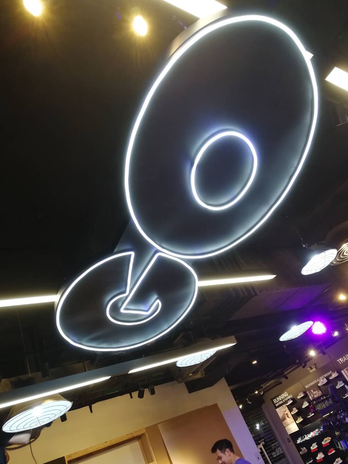 อักษรโลหะติดไฟนีออน flex led