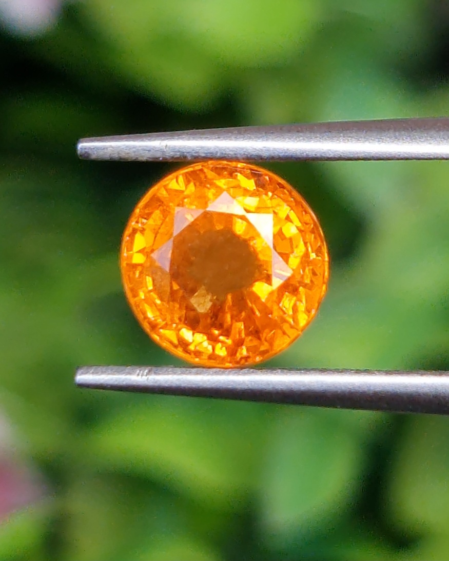 พลอย สเปสซาร์ไทต์ Spessartite Garnet 2.41 กะรัต Cts. พลอยแท้ อัญมณีมงคลประจําวันเกิด เครื่องประดับพลอย