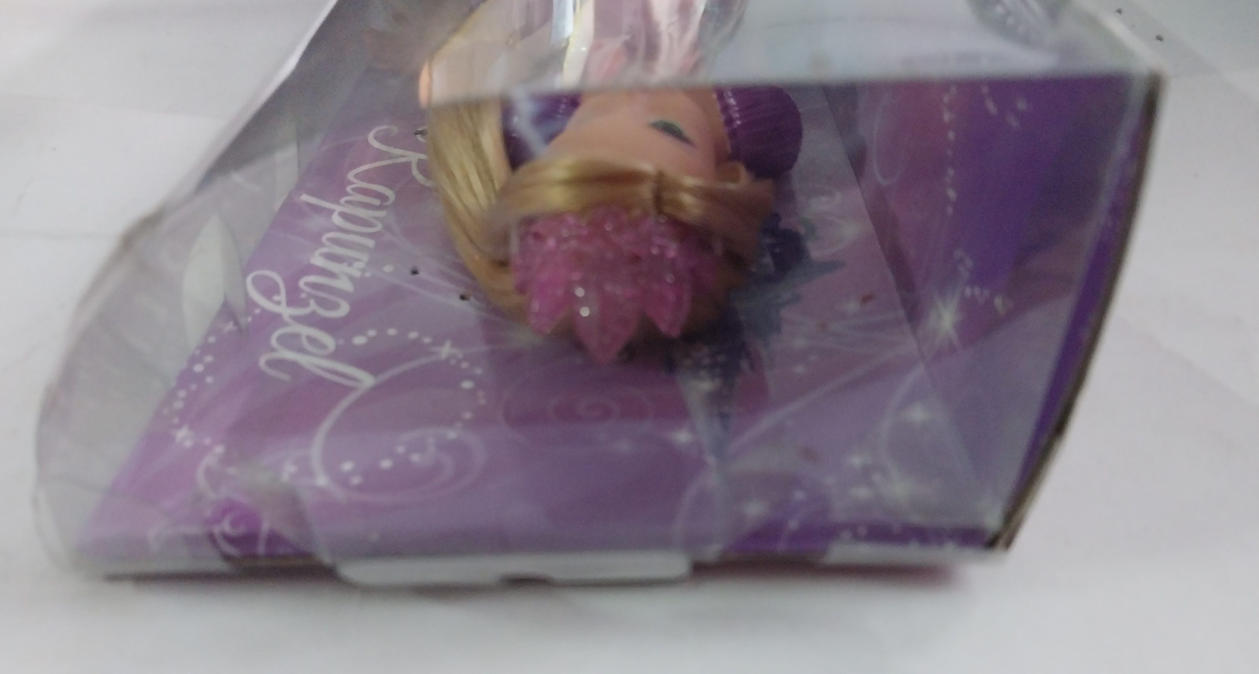 มือ1 ของสะสมงานเก่ากล่องมีตำหนิ โปรดดูทุกภาพ #เจ้าหญิงราพันเซล #ราปุนเซล #RapunzelMattel **กล่องมีตำหนิ.